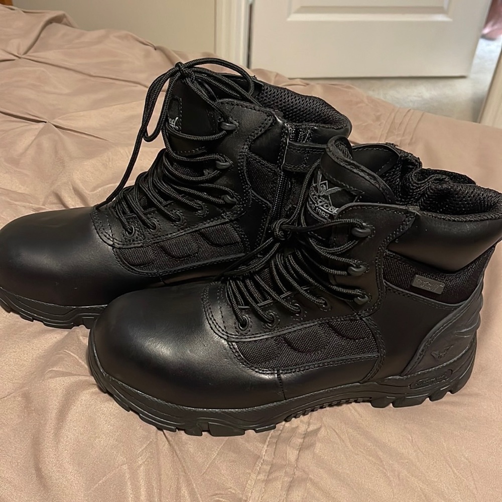 Mens brand new THOROGOOD steel toe boots 6”
